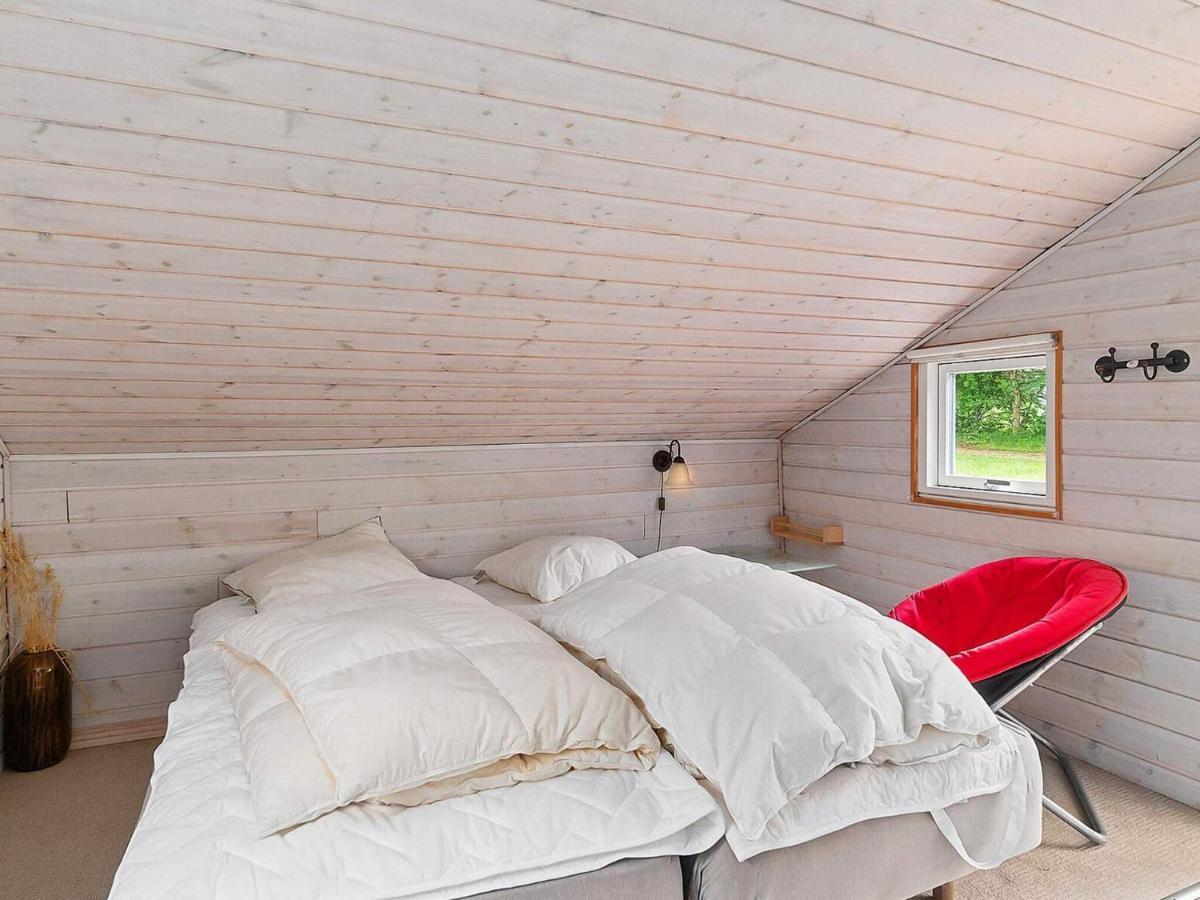 8 Person Holiday Home In Skals Esterno foto
