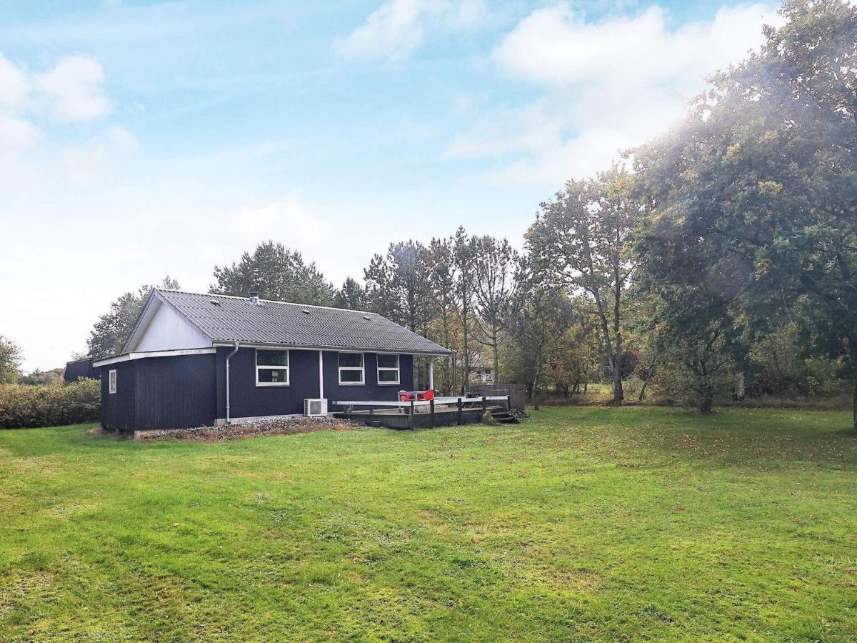8 Person Holiday Home In Skals Esterno foto