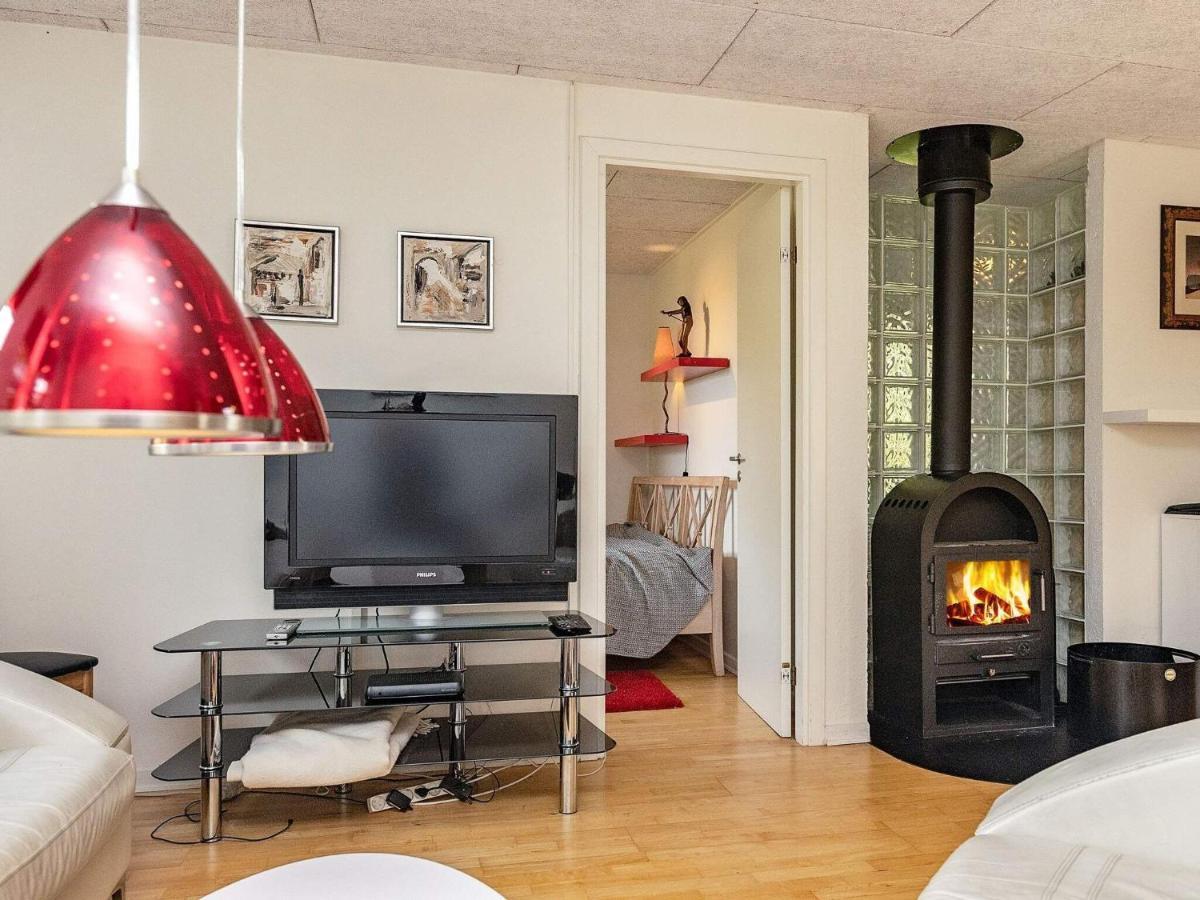 8 Person Holiday Home In Skals Esterno foto
