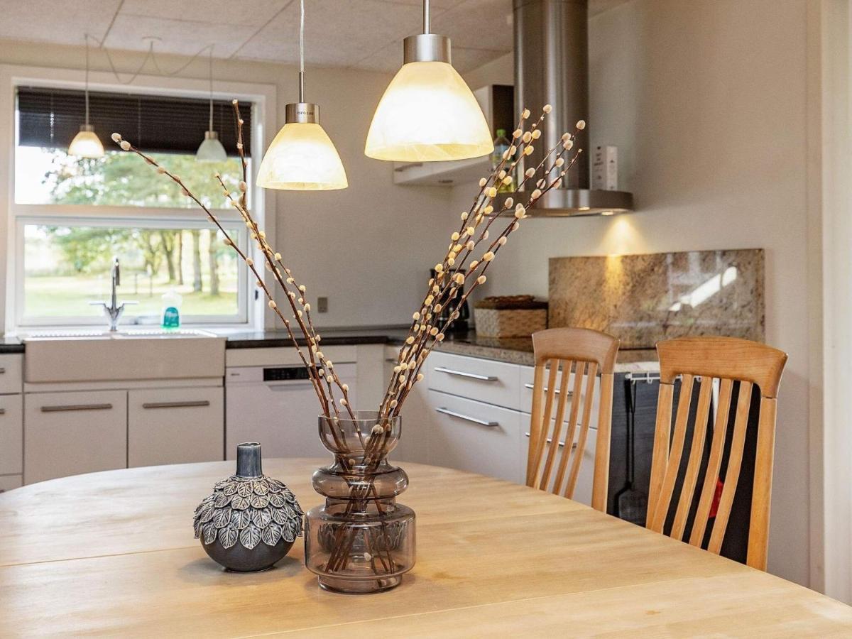 8 Person Holiday Home In Skals Esterno foto